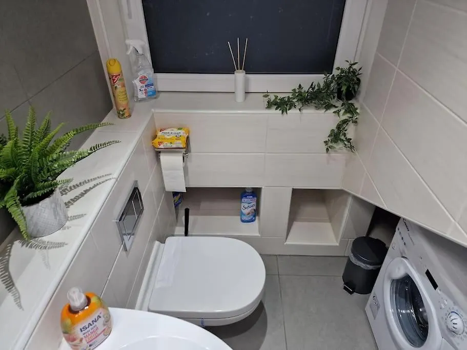 1,5 Zimmer Ferienwohnung Apartment In Ruhiger Lage Stadtnah Neu In Brunnthal Německo