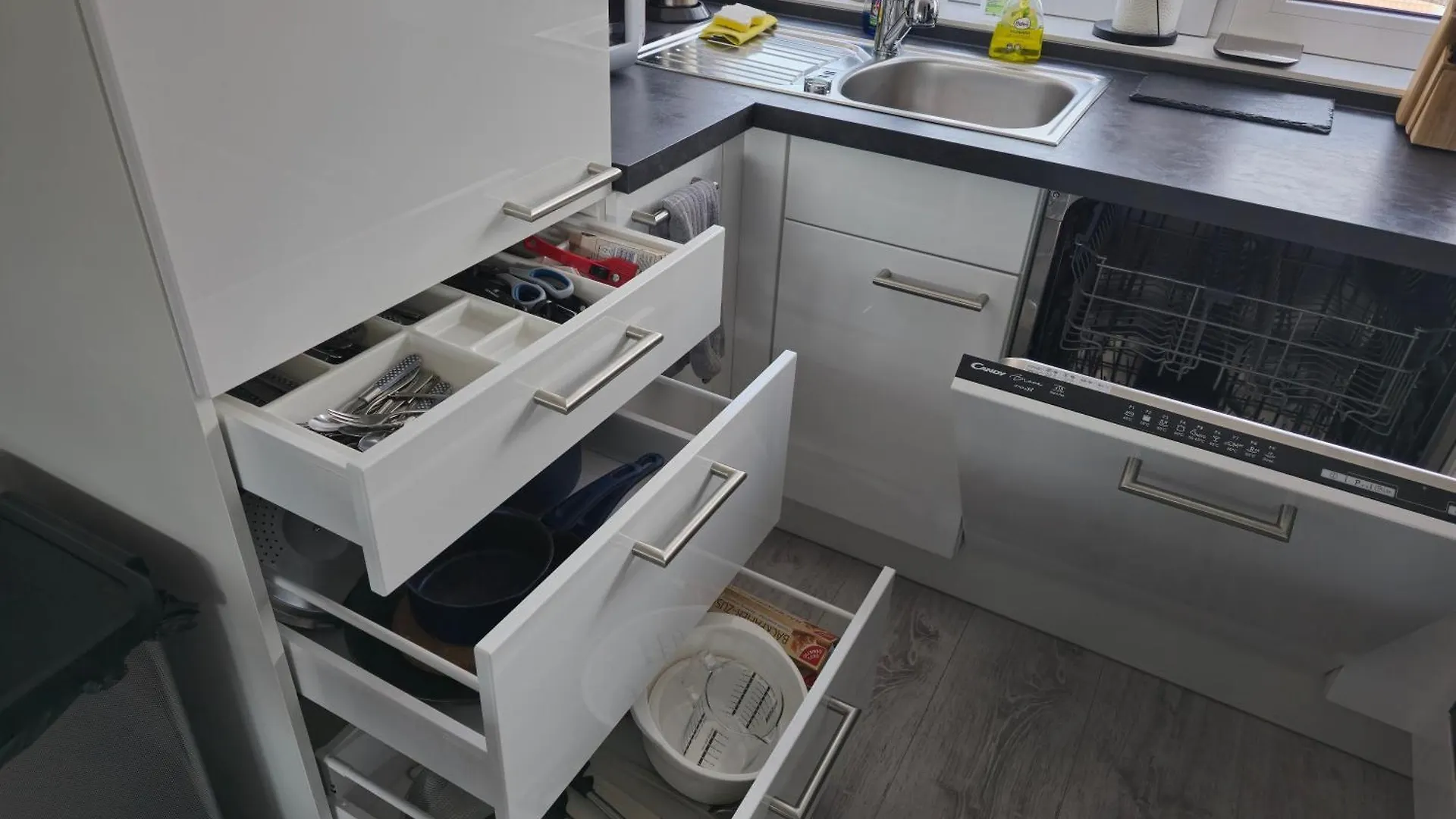 1,5 Zimmer Ferienwohnung Apartment In Ruhiger Lage Stadtnah Neu In Brunnthal 0*,  Germany