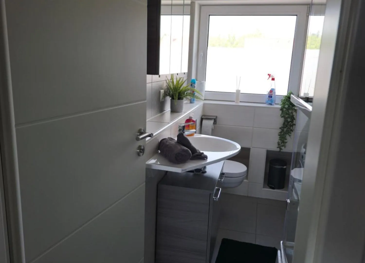 1,5 Zimmer Ferienwohnung Apartment In Ruhiger Lage Stadtnah Neu In Brunnthal 0*,